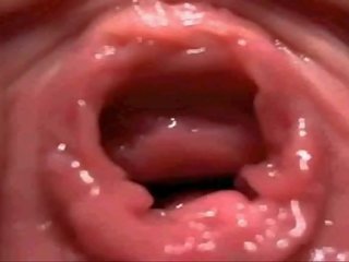 Kamera beauty plays with her pink pussyhole close up 17 mins