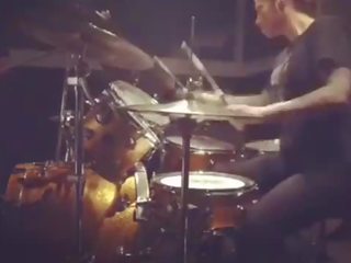 Felicity feline drumming pie skaņa studios