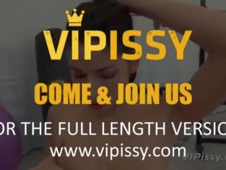 Vipissy - duro chupando y follando para mear empapado morena clea